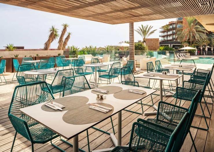 La Palmera pool bar Salobre Hotel Resort & Serenity Maspalomas La Palmera pool bar Salobre Hotel Resort & Serenity Maspalomas