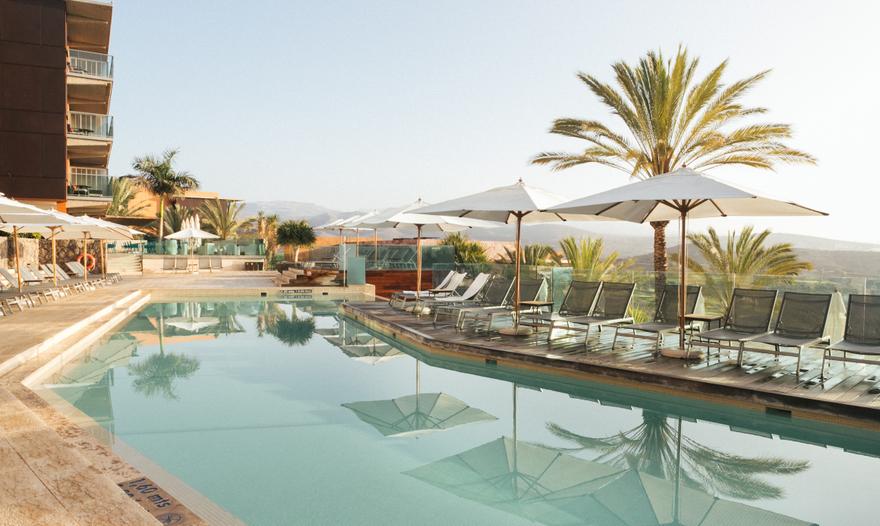 La Palmera pool bar Salobre Hotel Resort & Serenity Maspalomas La Palmera pool bar Salobre Hotel Resort & Serenity Maspalomas
