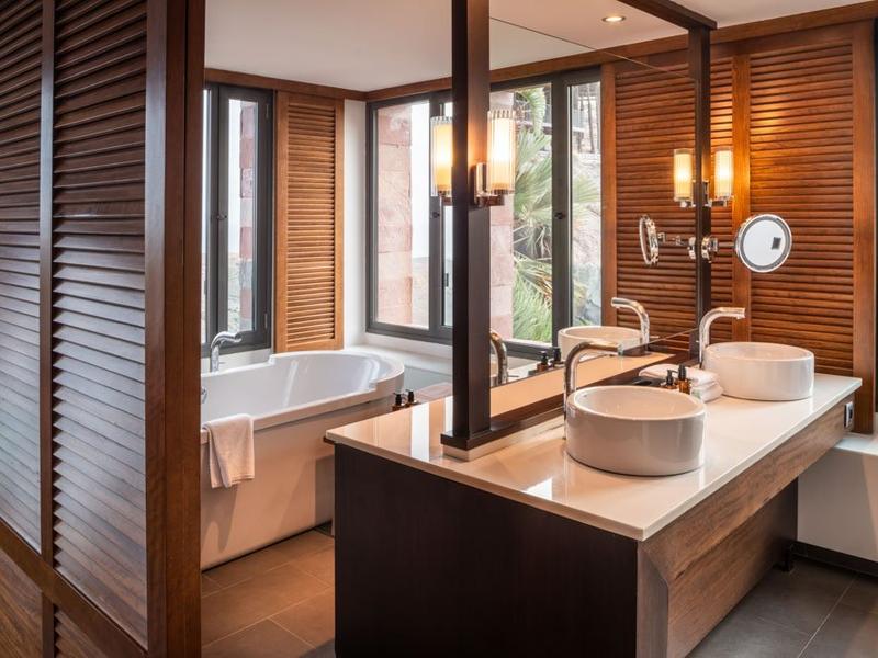 Deluxe Suite Salobre Hotel Resort & Serenity Maspalomas Deluxe Suite Salobre Hotel Resort & Serenity Maspalomas